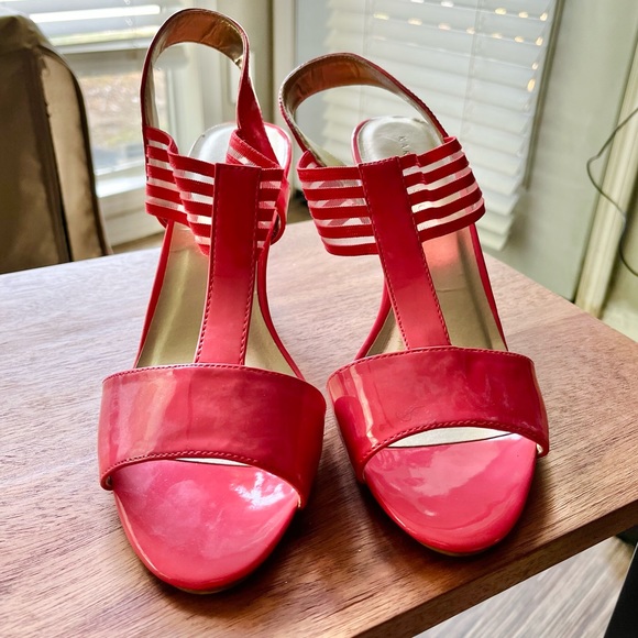 Pink T-strap sandals by Karen Scott, size 11, never worn - Picture 4 of 4